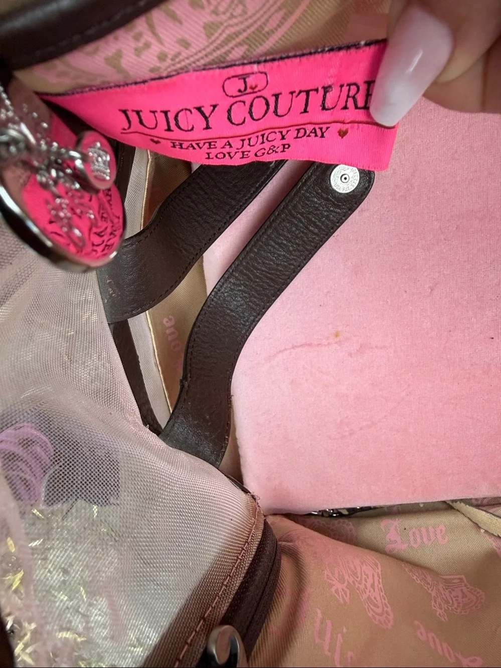 VINTAGE JUICY COUTURE “JUICY DRAMA QUEEN “ PINK VELOUR DOG CARRIER 💖🐶